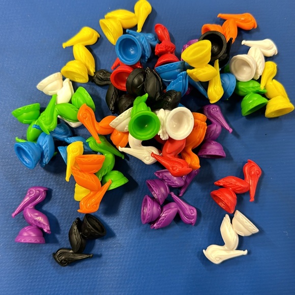 Pelican Cover Board Game with components - Picture 10 of 13